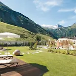 Alpenhof 4*
