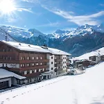 Hotel Alpenhof Tux