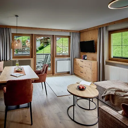 Szálloda Alpenhof Tux