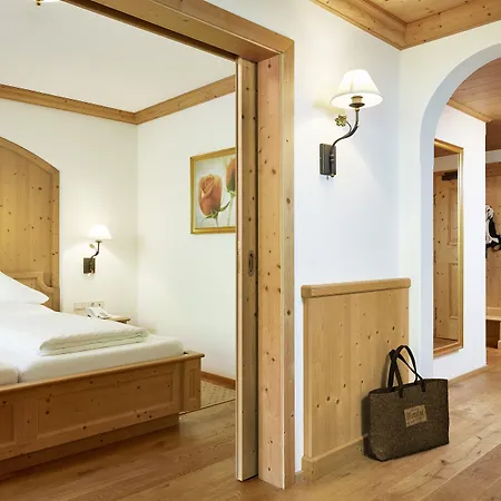 Hotel Alpenhof Tux