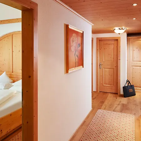 Hotel Alpenhof Tux