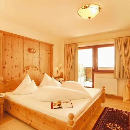 Hotel Alpenhof Tux