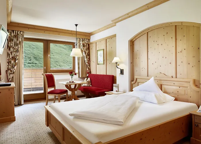 Hotel Alpenhof 4*