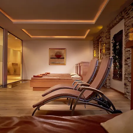 Alpenhof מלון 4*