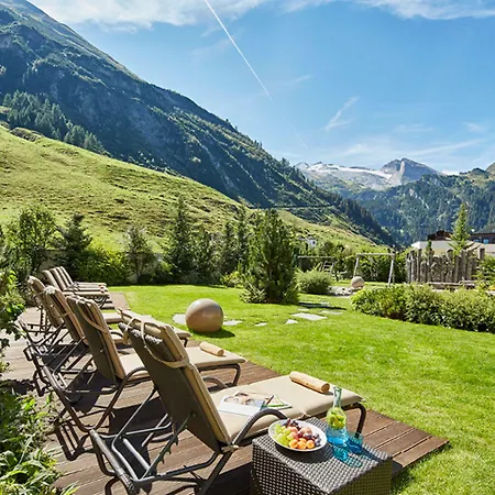 Alpenhof מלון 4*