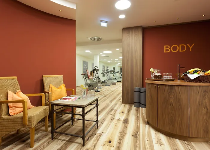 Ξενοδοχείο Alpenhof 4*