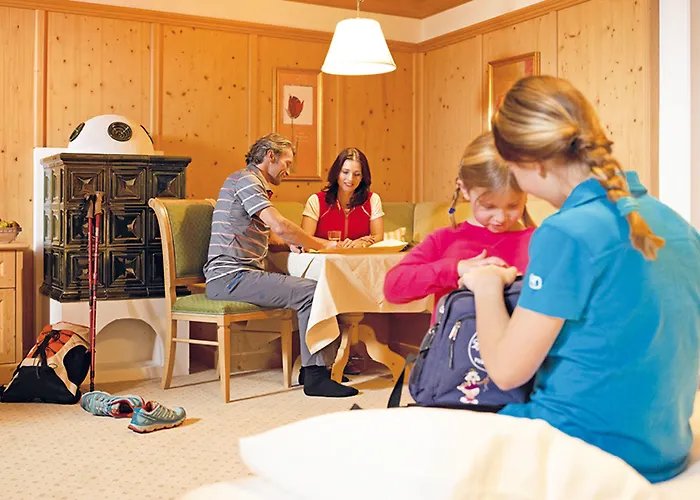 Alpenhof 4* טוקס